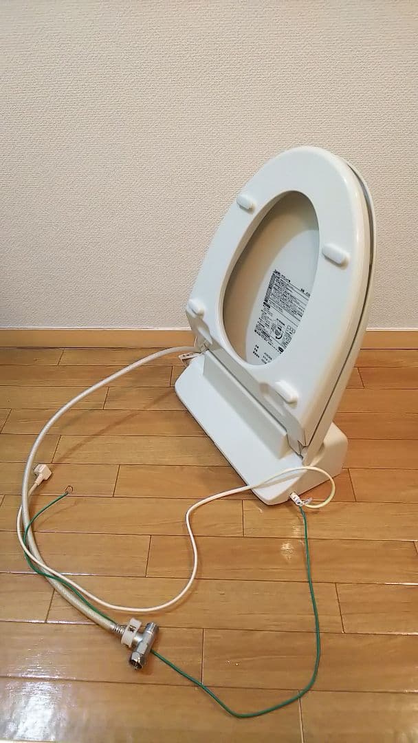 電源なしでも使える！温水便座　ジャニス工業 JCS53EN BN8