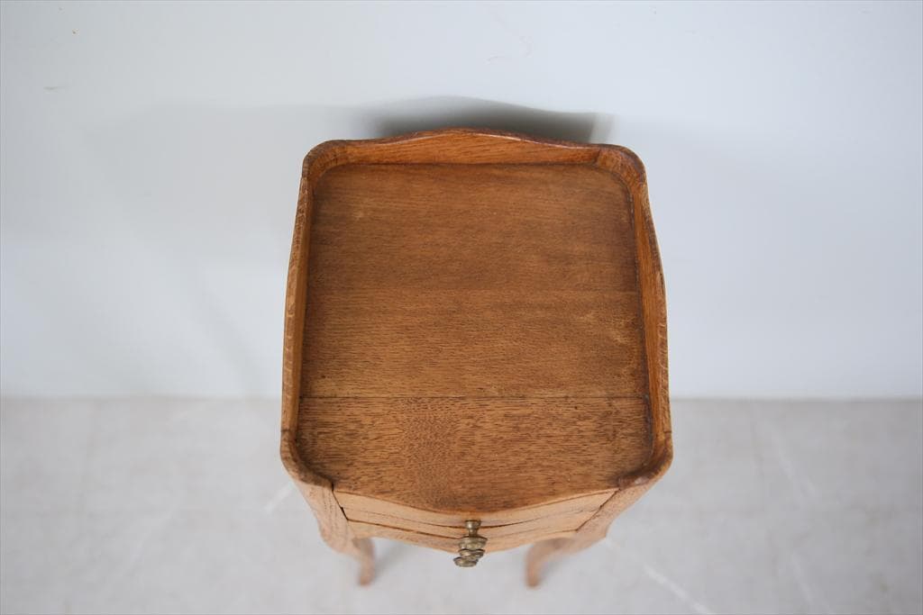 フランスアンティーク木製ベッドサイドキャビネット/ナイトテーブル机(90-61)