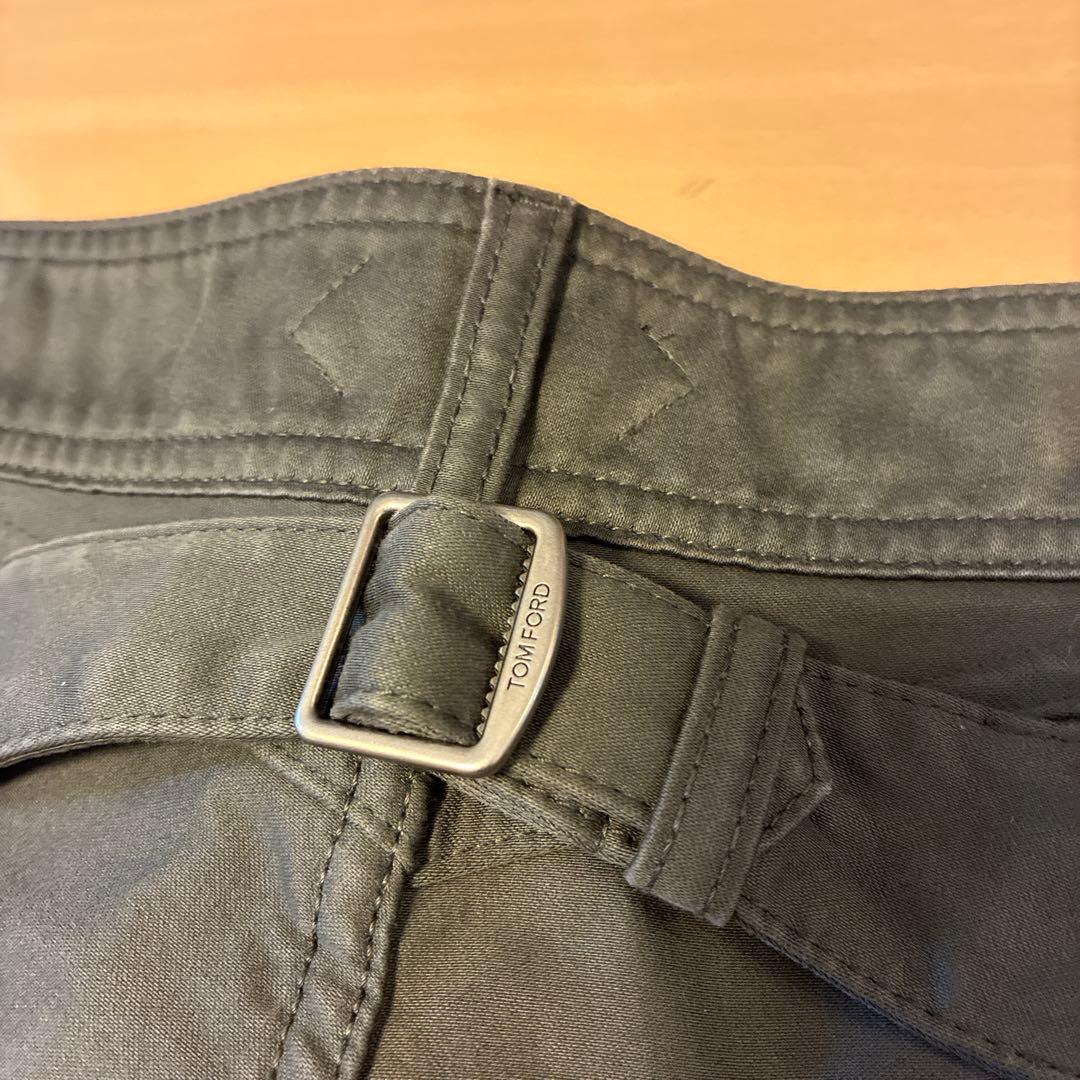 TOM FORD 新品カーキーコットンパンツチノパン 新品タグ付き