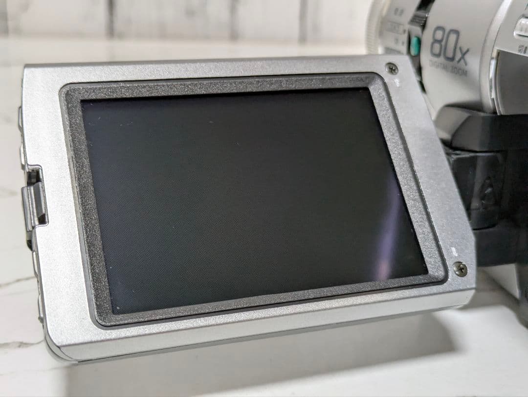 ② SONY　DCR-TRV310　Digital8　8mm対応　セット