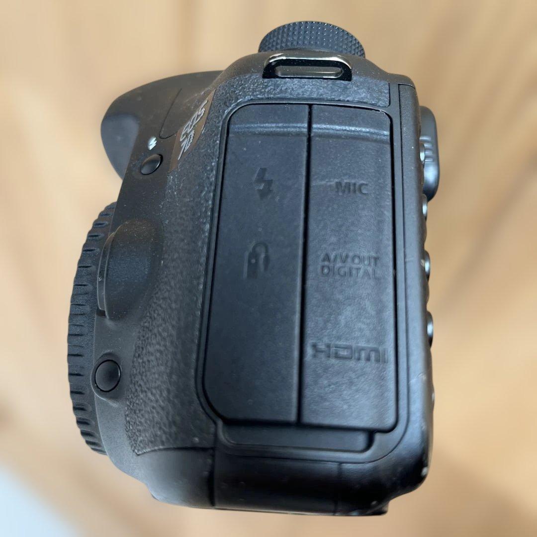 Canon EOS 7D デジタル一眼レフカメラ