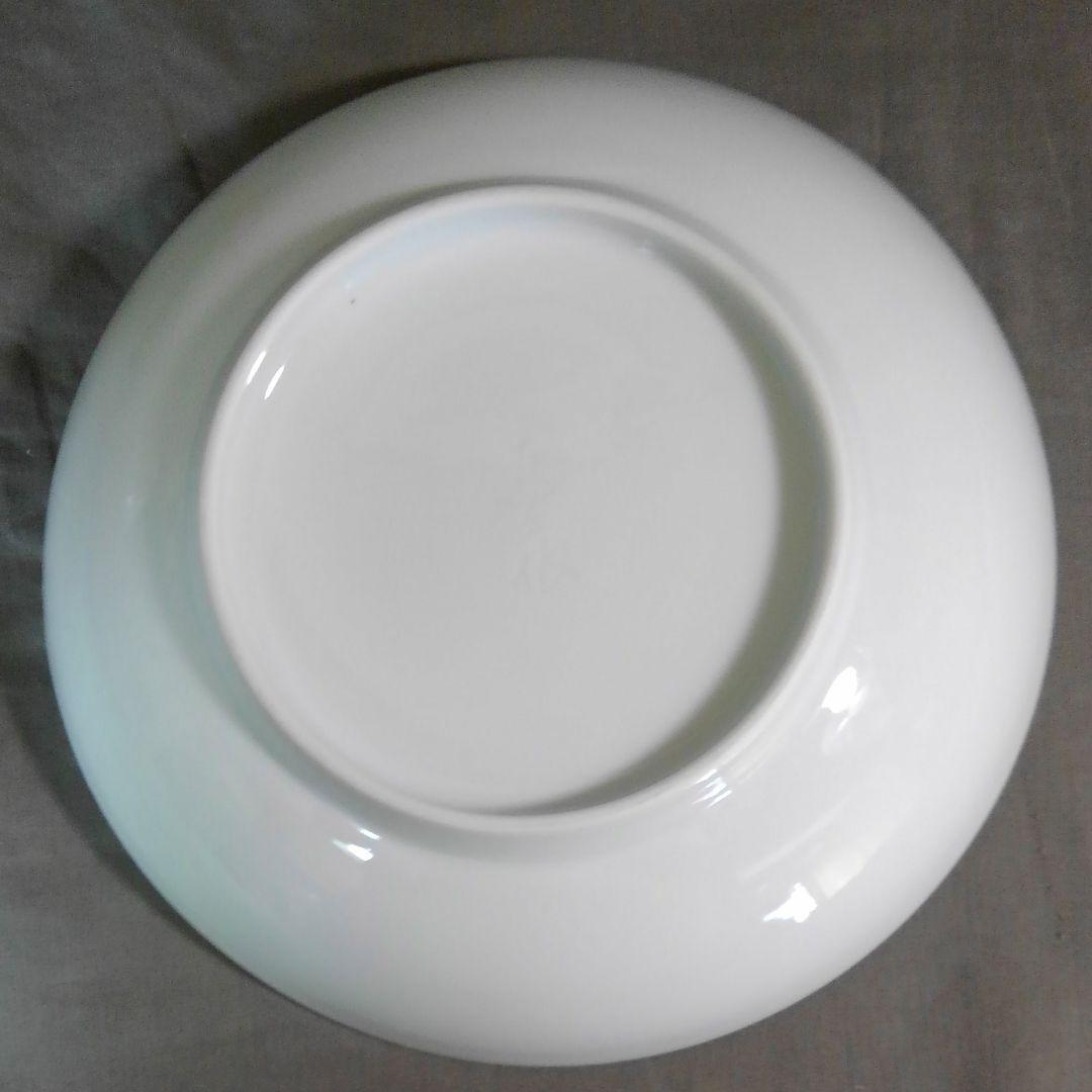 井上萬二作白磁彫深皿