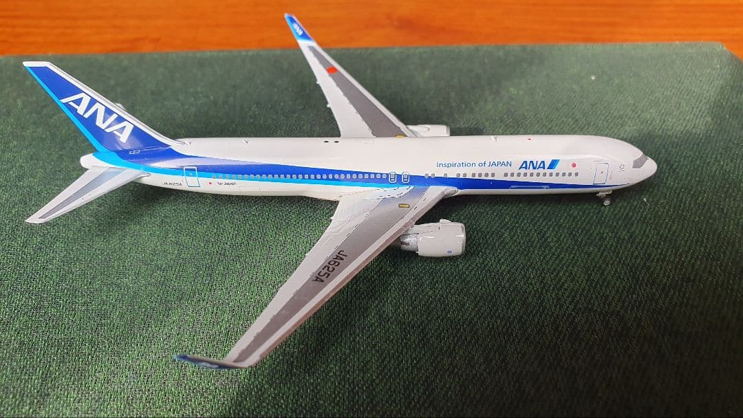 Phoenix 1:400 ANA B767-300ER WL装備