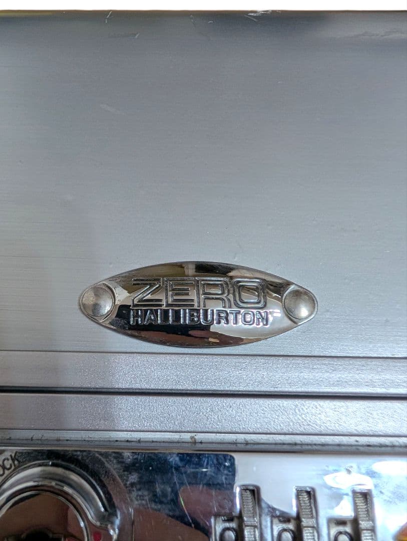 【希少品】ゼロハリバートン 4輪 キャリーケース