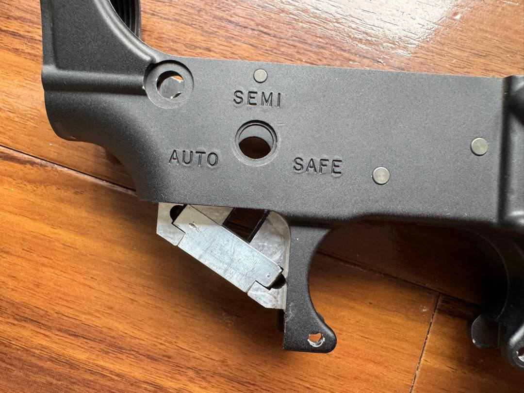 PTW用ロアーレシーバー + マグプル実物グリップ