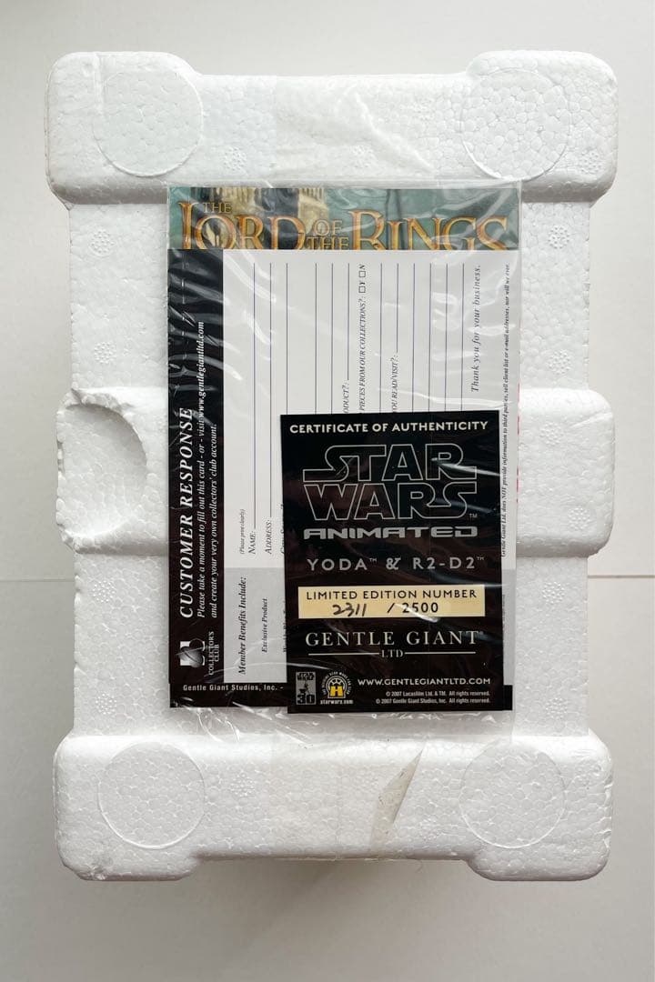 Star Wars Yoda & R2-D2 2500個 限定版フィギュア