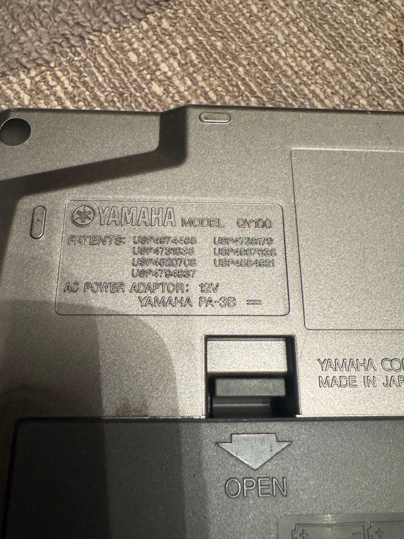 YAMAHA QY100 シーケンサー