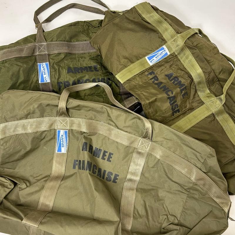 【希少】フランス軍 AERAZUR パラシュートバッグ 65L 金属製ジッパー