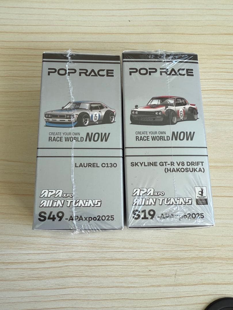 POPRACE Laurel C130 & Skyline GT-R 海外限定