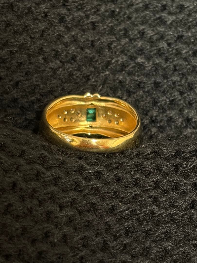 エメラルド0.46ct ダイヤモンド0.21ctデザインリング 18k ゴールド