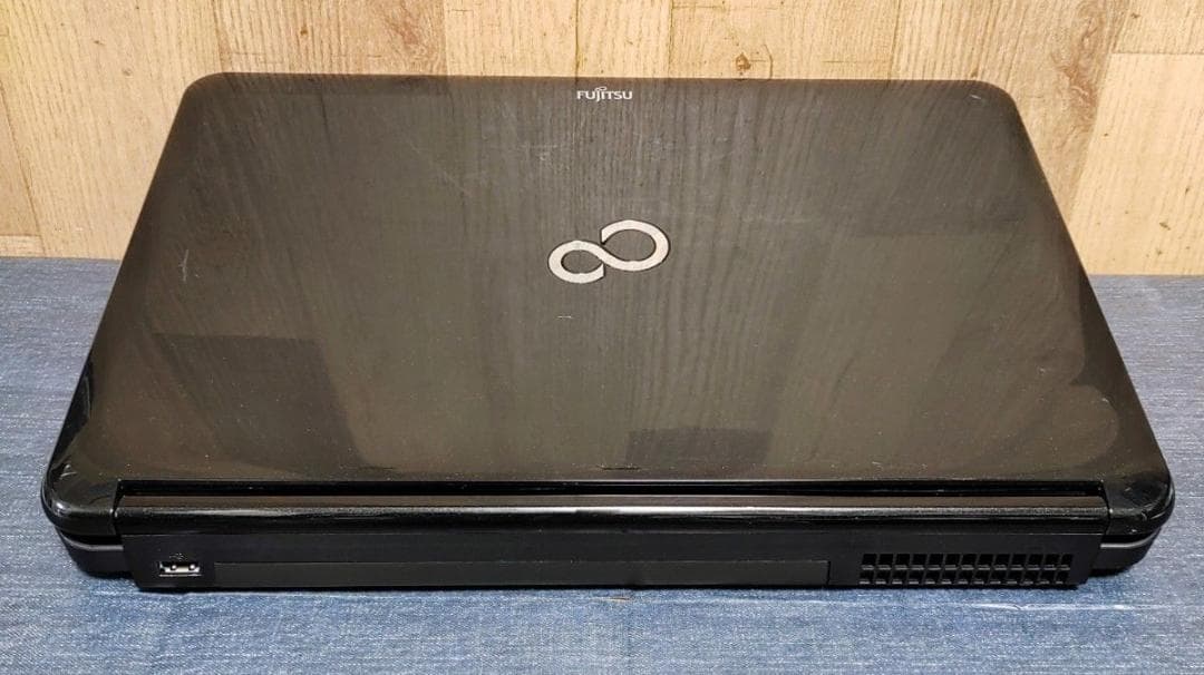 FUJITSU LIFEBOOK Corei7 メモリ8GB SSD256GB