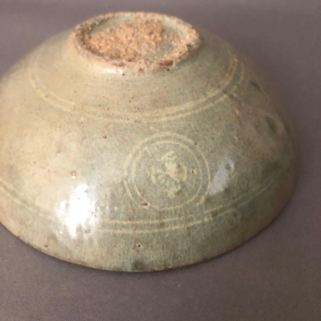 高麗青磁？の鉢