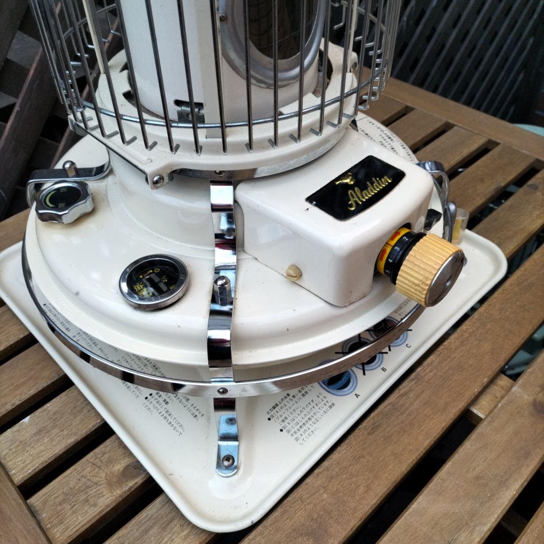 アラジン。 純正芯交換済。メンテナンス済。取説付。クリーム