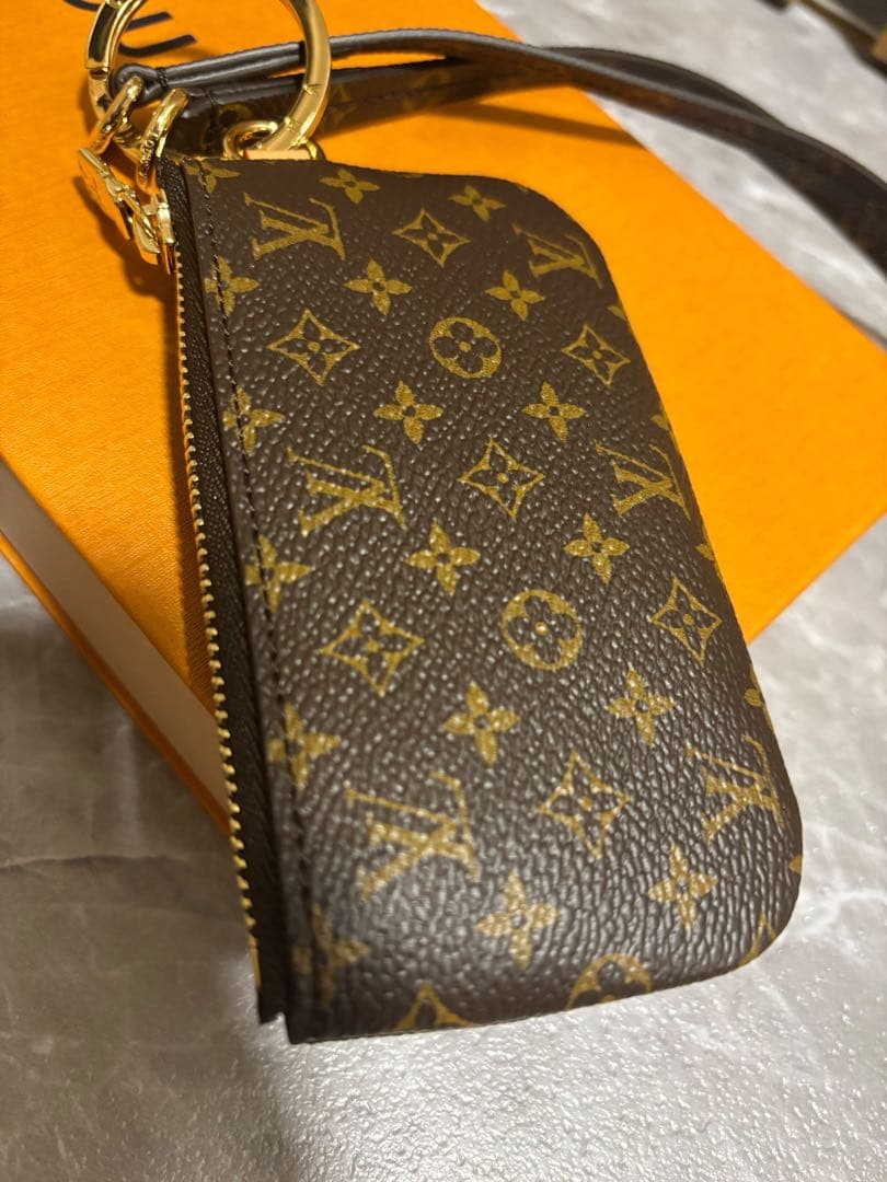 【訳あり】【極美品】ルイヴィトン　フォンフォルダー　ケース　首掛け