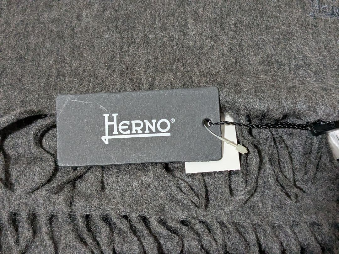 未使用　ヘルノ　HERNO　カシミヤ　100％　大判　マフラー　ストール　グレー