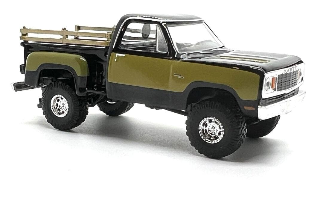 M2 AH 1/64 '78 ダッジ カスタム100 & '44 JEEP MB