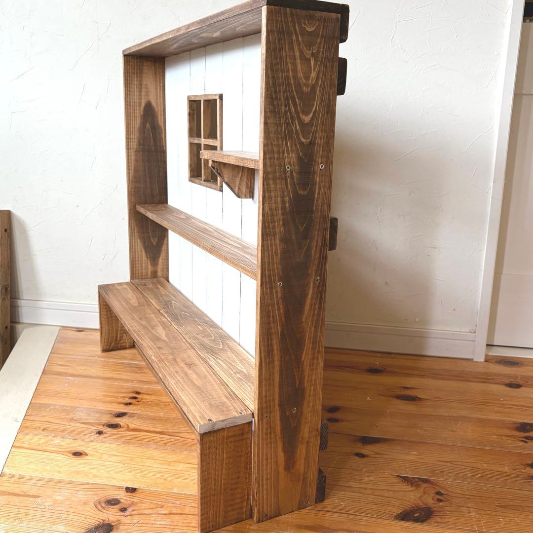 小さな窓の飾り棚　什器　ガーデン雑貨