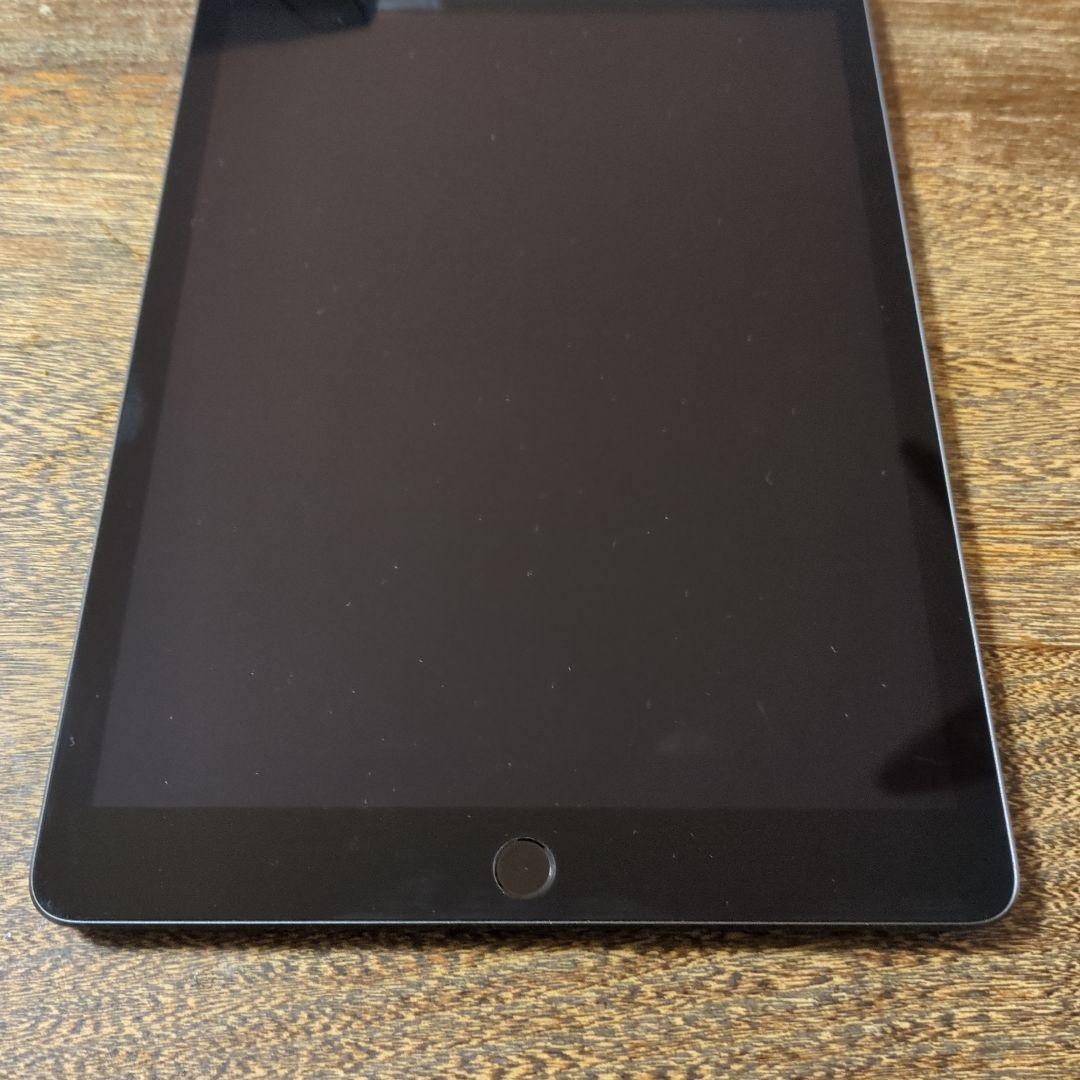 Apple iPad 本体 アイパッド　第7世代　32GB　バッテリー診断86%