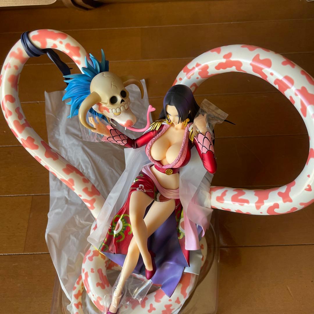 pop “NEO-MAXIMUM”海賊女帝ボア　ハンコック