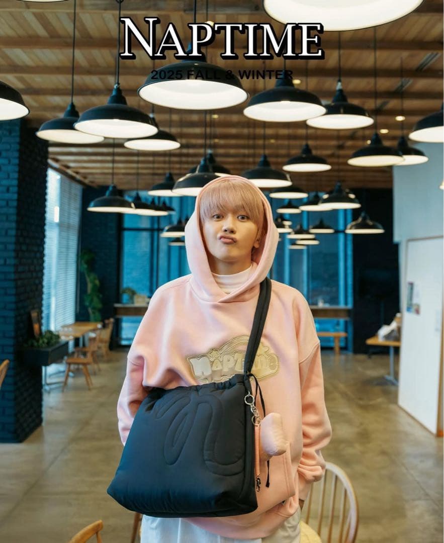 ナップタイム　naptime. Nissy 西島隆弘　スウェットパーカー　ピンク