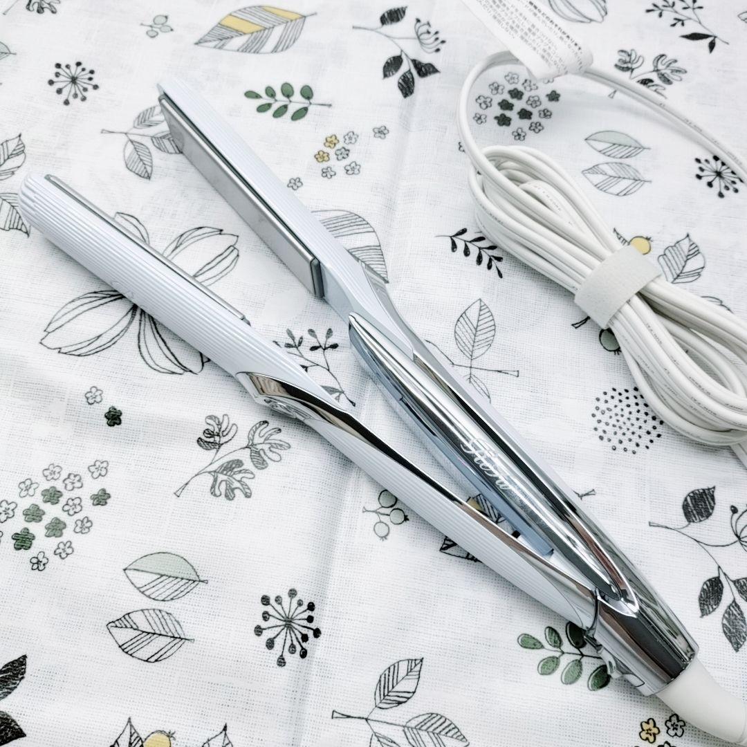 ほぼ未使用☺️付属品完備 Refa リファ ビューテック ストレート プロ