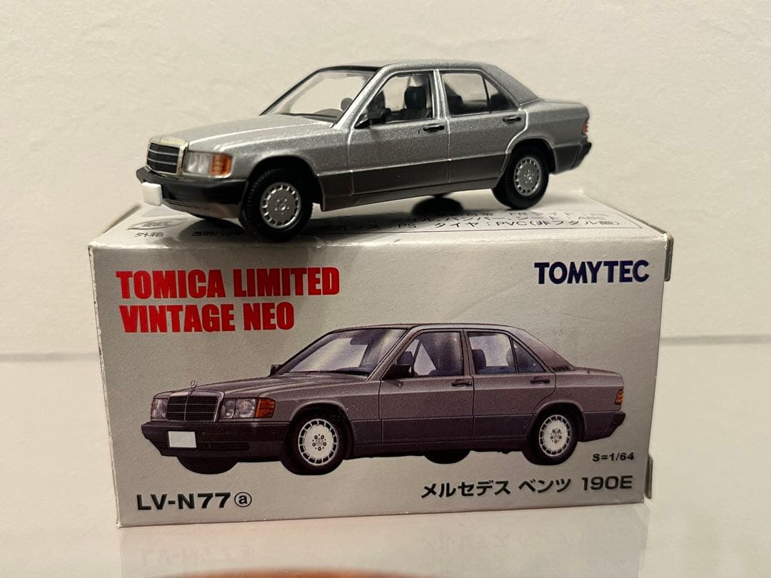 トミカリミテッドヴィンテージネオ メルセデス ベンツ 190E