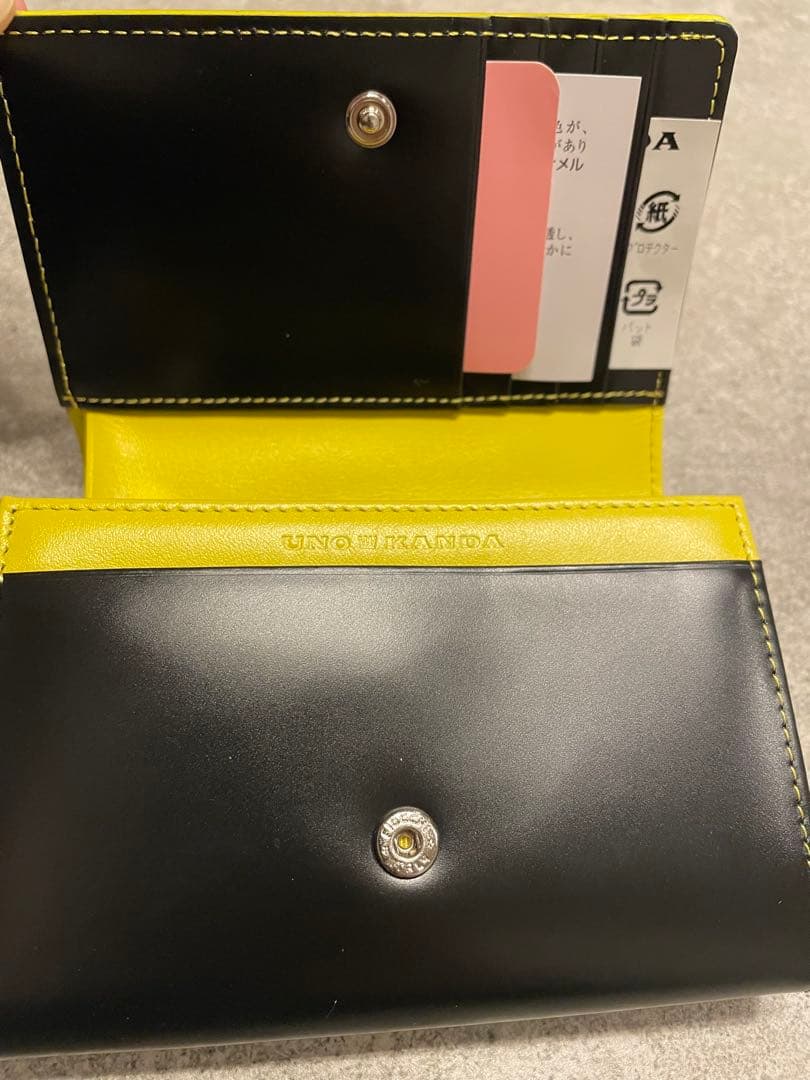 【未使用品】UNO KANDA 黒レザー三つ折り財布