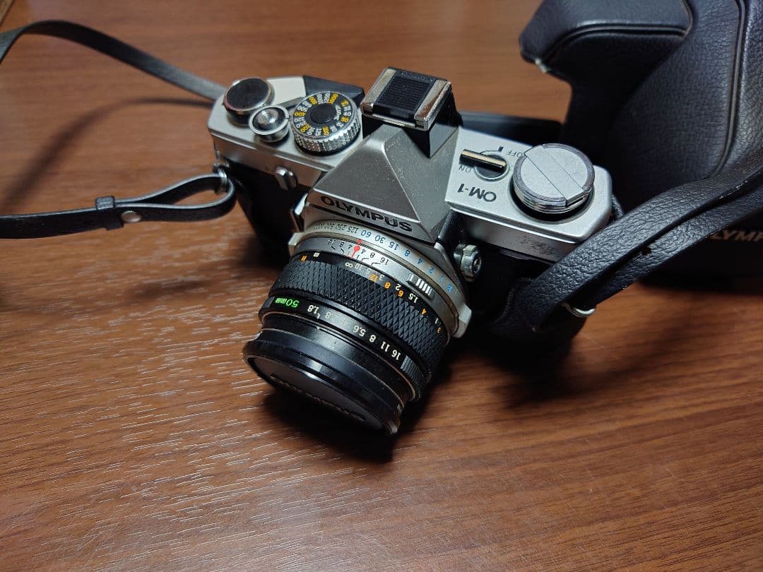 オリンパス　OM-1　シグマ　80-200　タムロン　28-70　レンズ3本