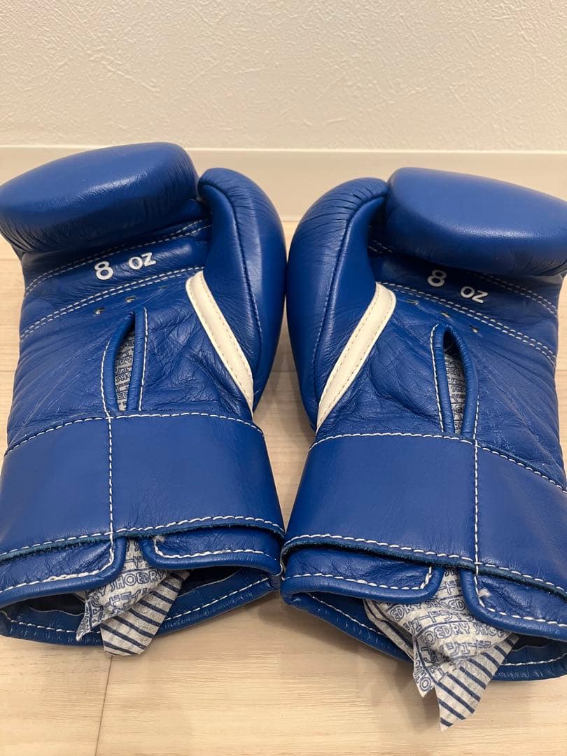 お年玉セール！！Winning ボクシンググローブ 青　8 oz