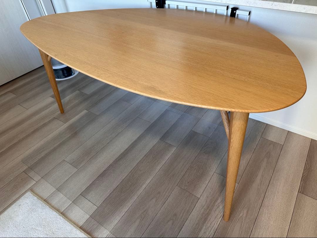 アクタス　KULAUM ダイニングテーブル オーバル