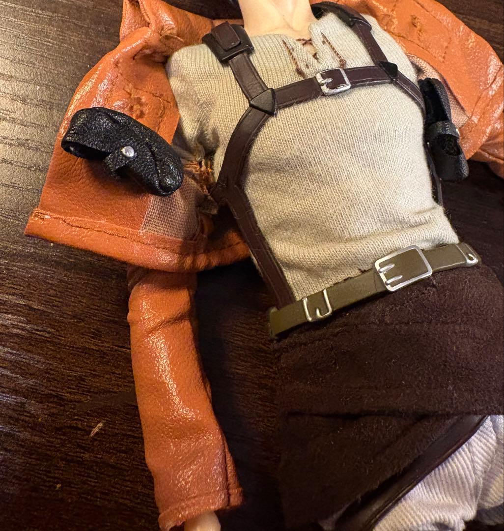 進撃の巨人　エレン・イェーガー　フィギュア　リアルアクションヒーローズ　訳あり品