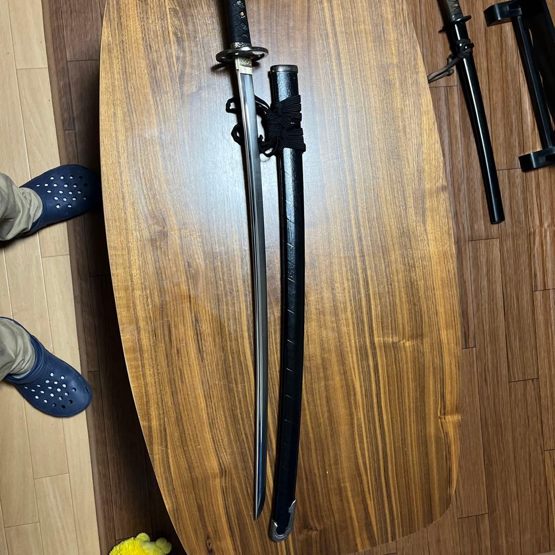 模造刀伊達政宗愛刀お得なセットになります。打刀、脇差し、刀台