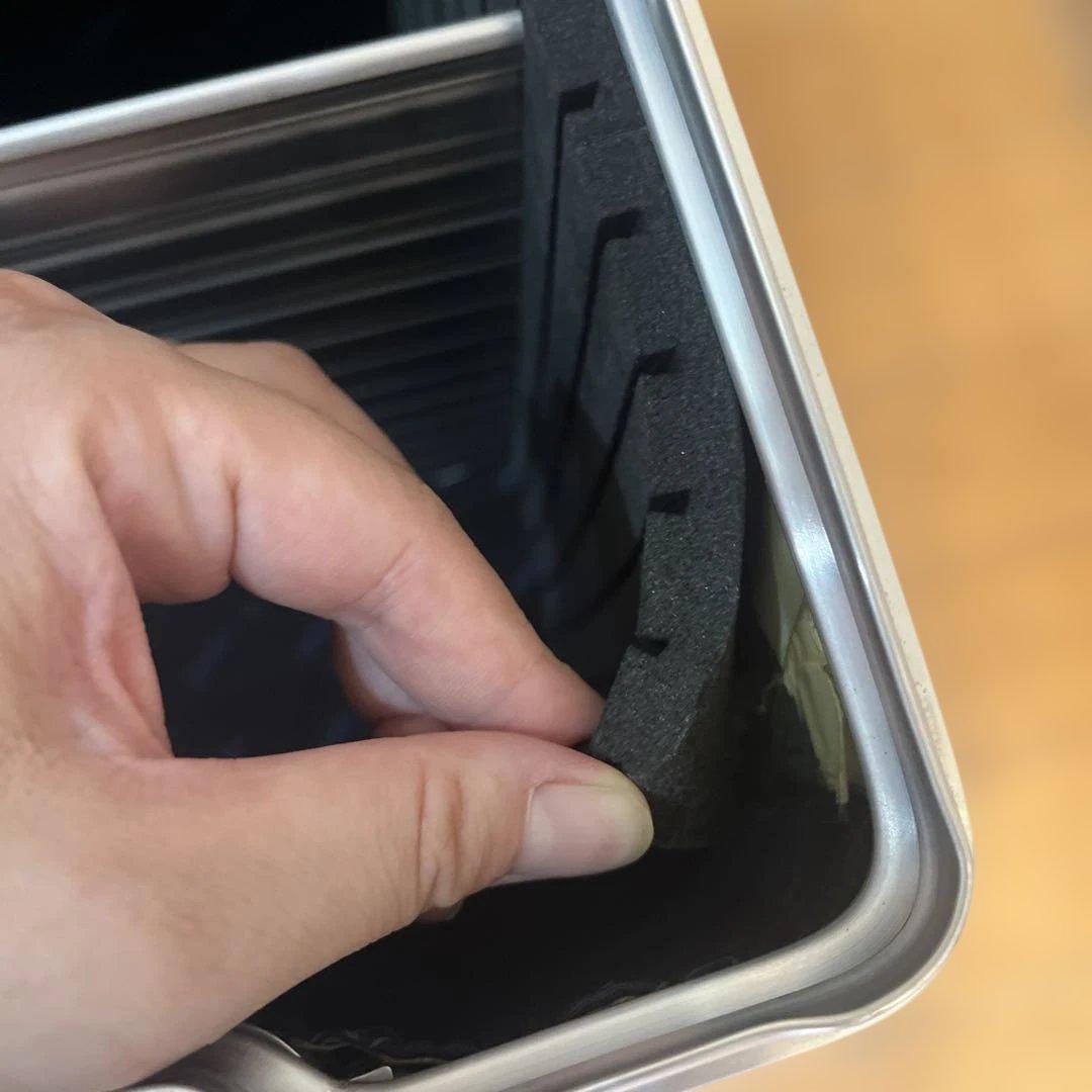 リモア　パイロットキャリーケース　ビジネストロリー