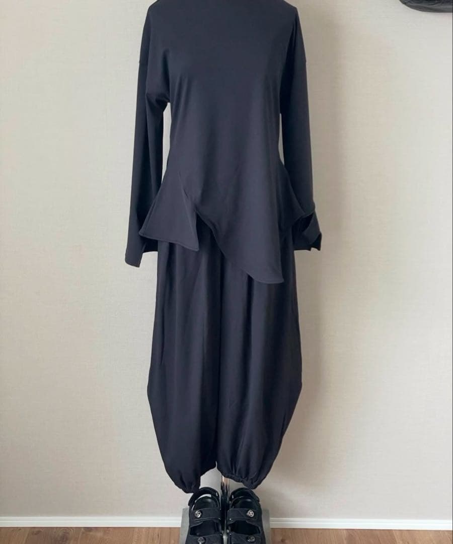 超美品♡ナゴンスタンスベンドスリーブスイムラッシュガード¥19800