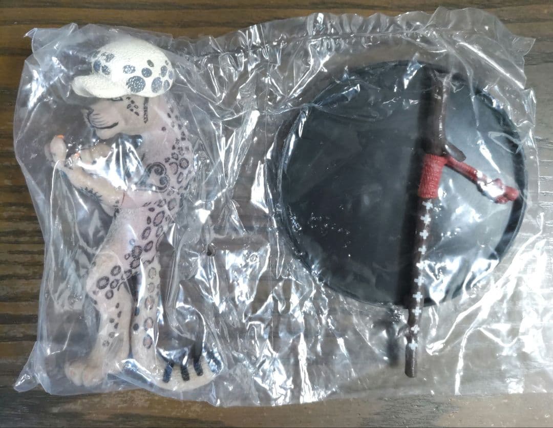 【ONE PIECE】トラファルガー・ロー　レオパルド フィギュア