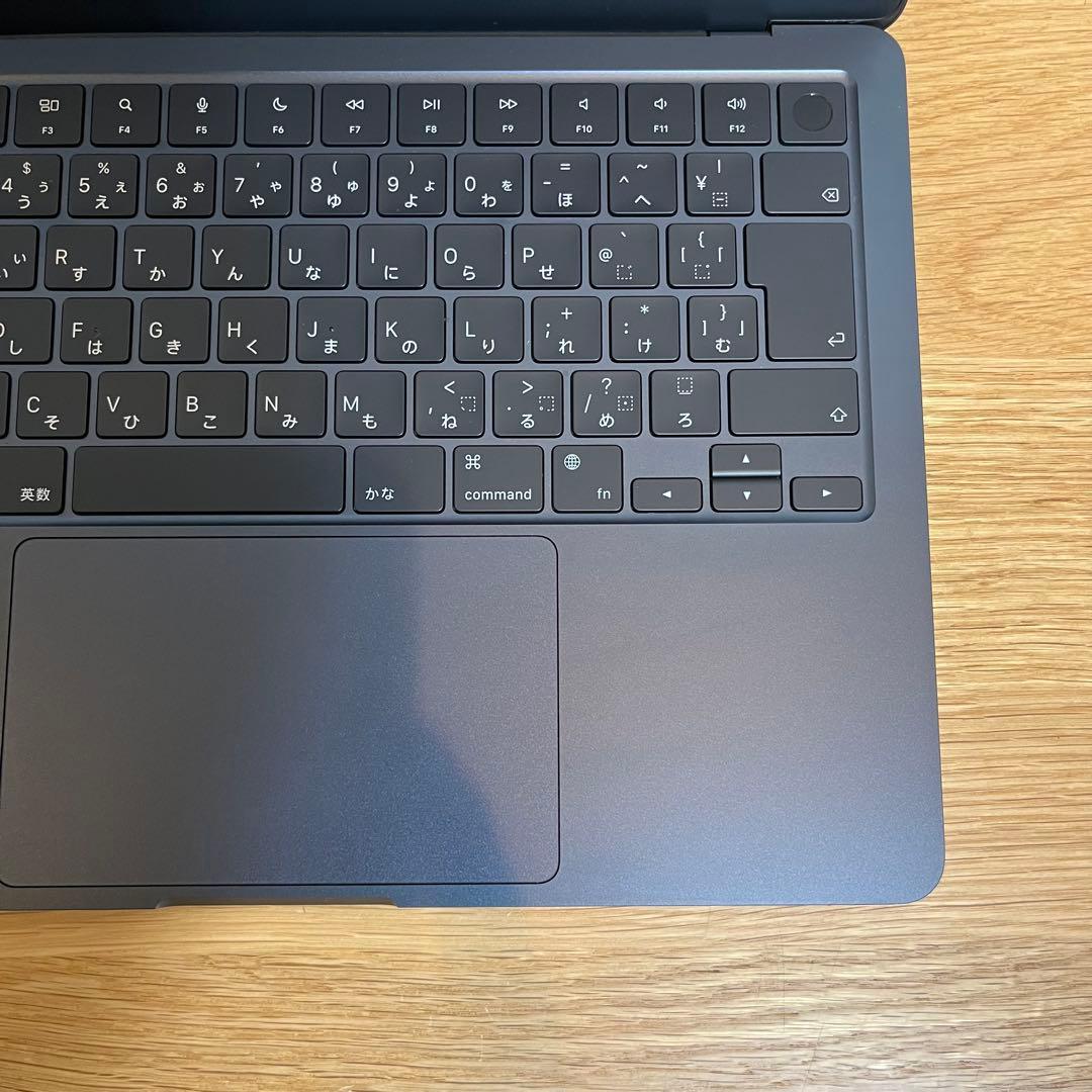 【美品】MacBook Air M2 13.6インチ 256GB