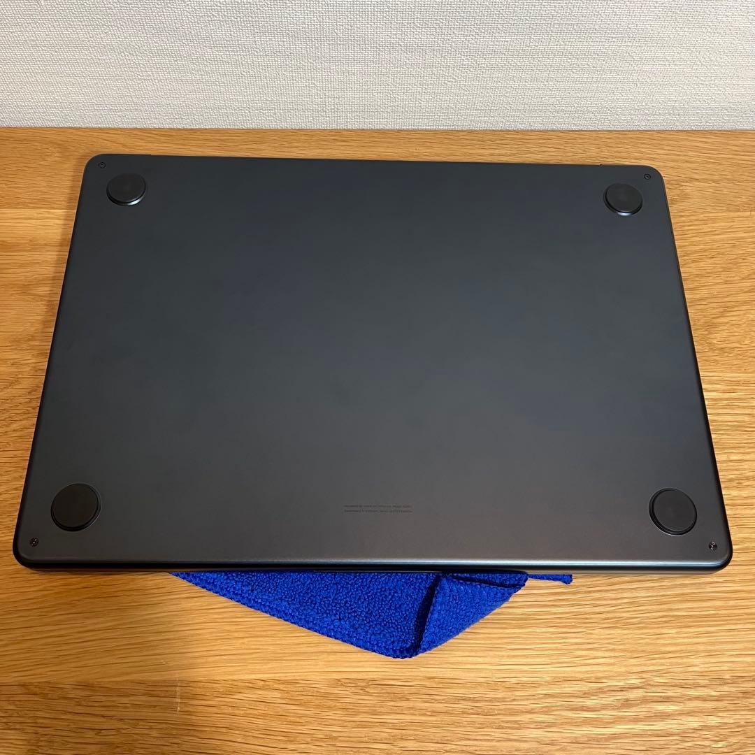 【美品】MacBook Air M2 13.6インチ 256GB