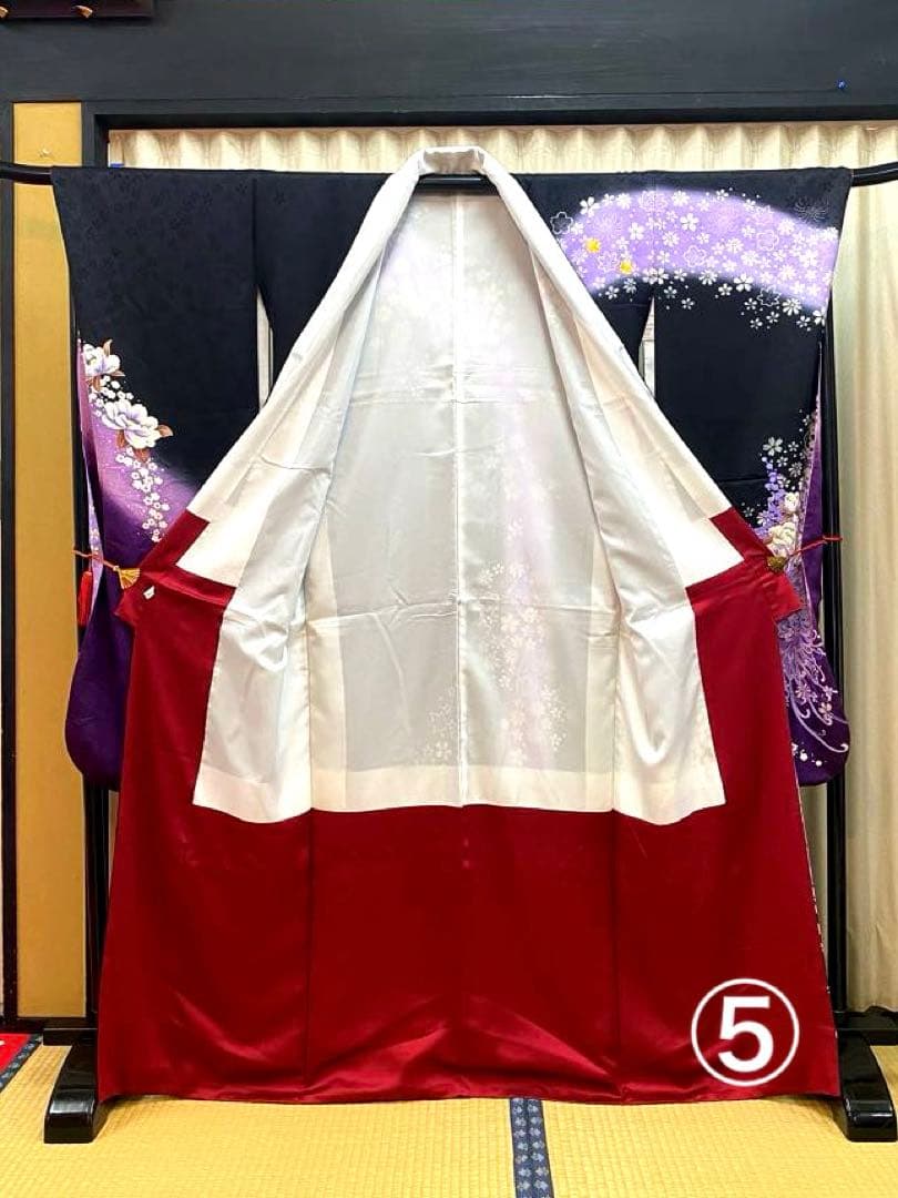 正絹振袖 黒と紫の花柄グラデーション 肩金糸刺繍