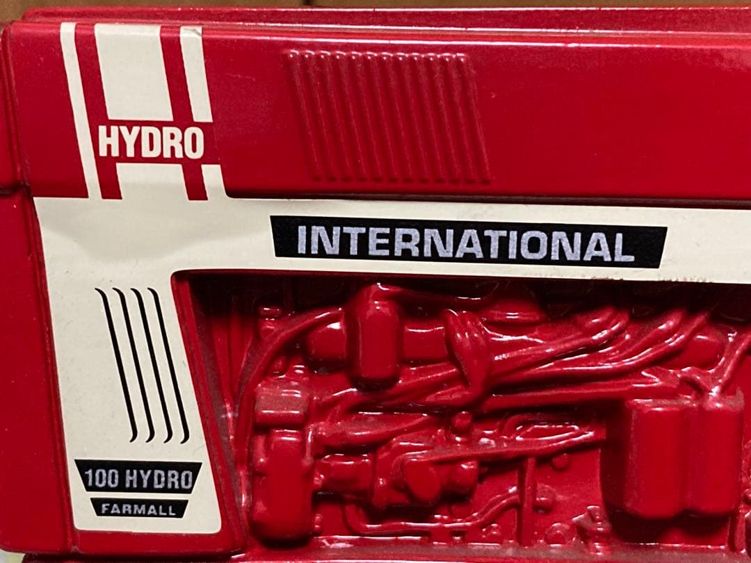 ERTL インターナショナル　トラクター