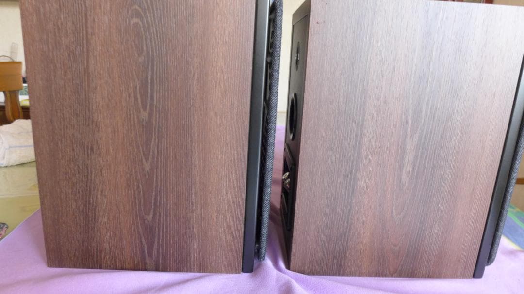 ブックシェルフスピーカー　DALi　oberon1 (ダークウッド）