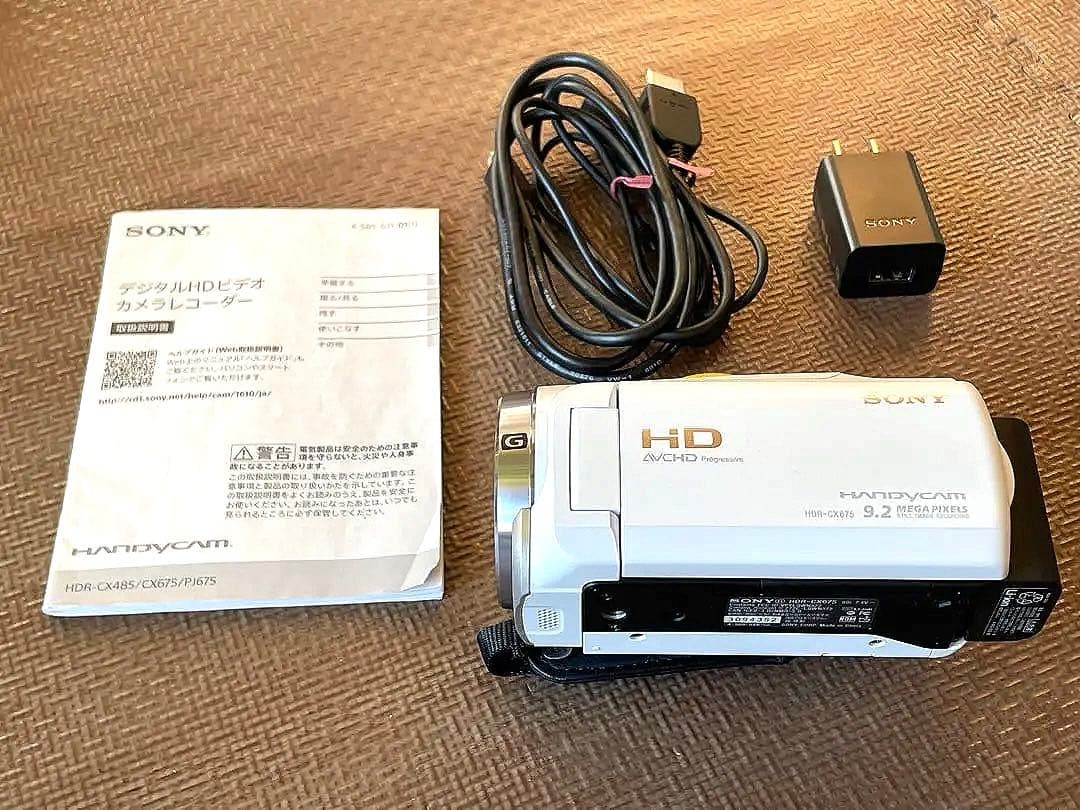 【未使用に近い/超美品】SONY handycam HDR-CX675