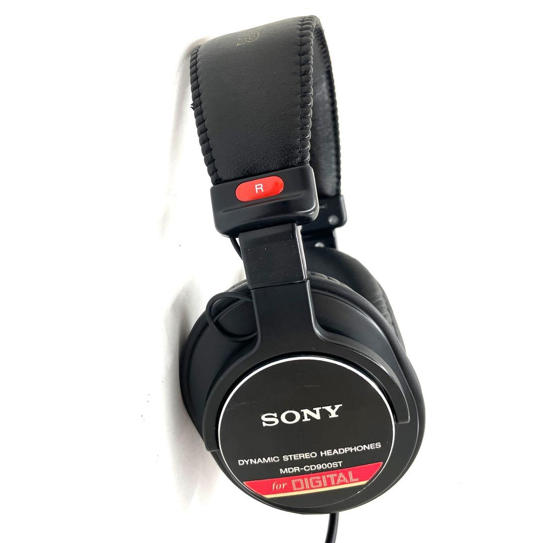 SONY モニターヘッドホンMDR-CD900ST