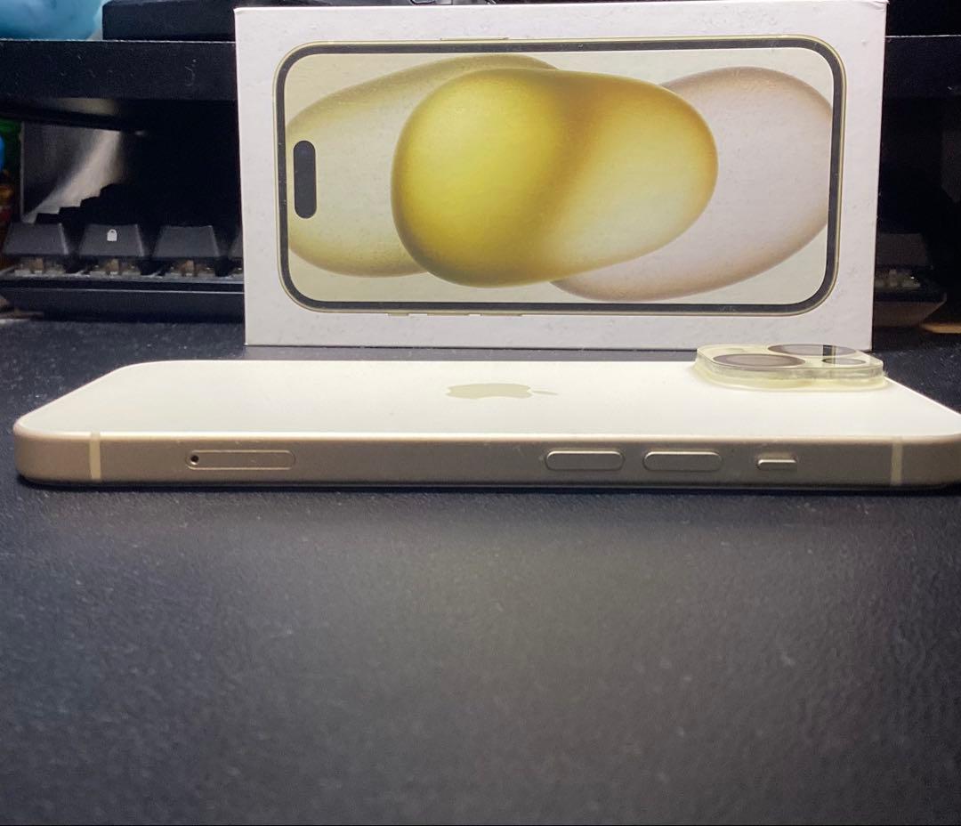 Apple iPhone 15 256gb イエロー　ジャンク品