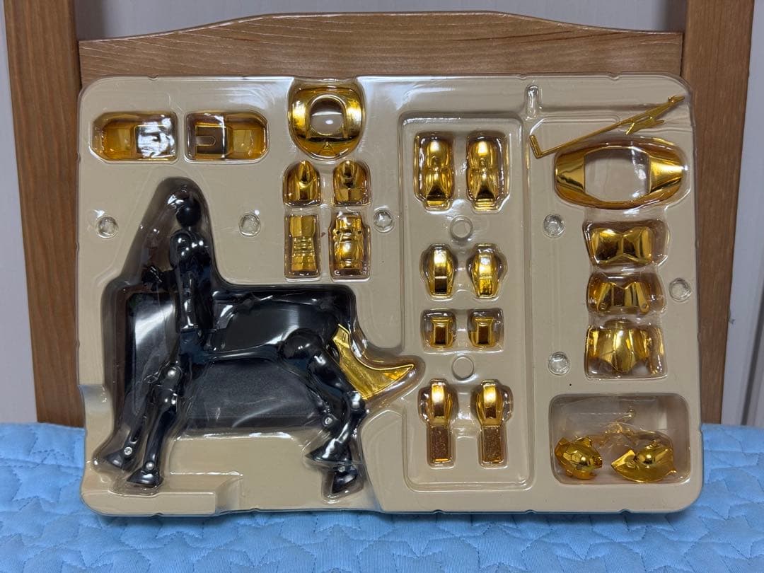 懸賞品 人馬座黄金聖衣 聖闘士星矢 聖衣大系 バンダイ