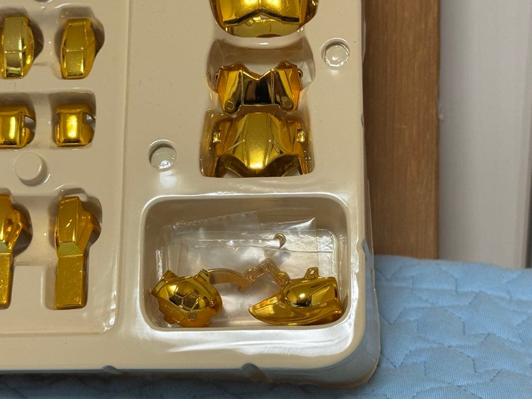 懸賞品 人馬座黄金聖衣 聖闘士星矢 聖衣大系 バンダイ