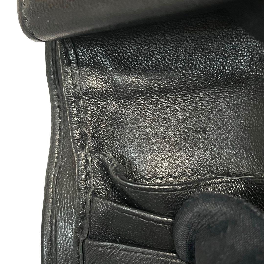 希少✨ミュウミュウ 二つ折り財布 マテラッセ ロゴ金具 レザー ブラック