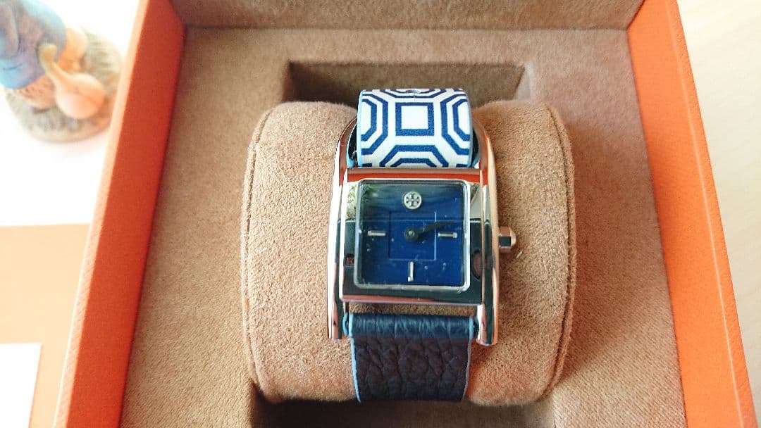 (新品 半額sale！)Tory Burch ブランド レディース クオーツ時計
