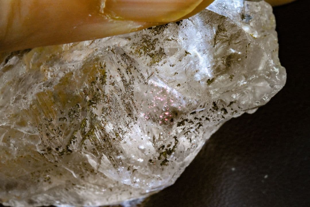 ブラジル エスピリトサント産 オリジナルピンクファイヤークォーツ原石03