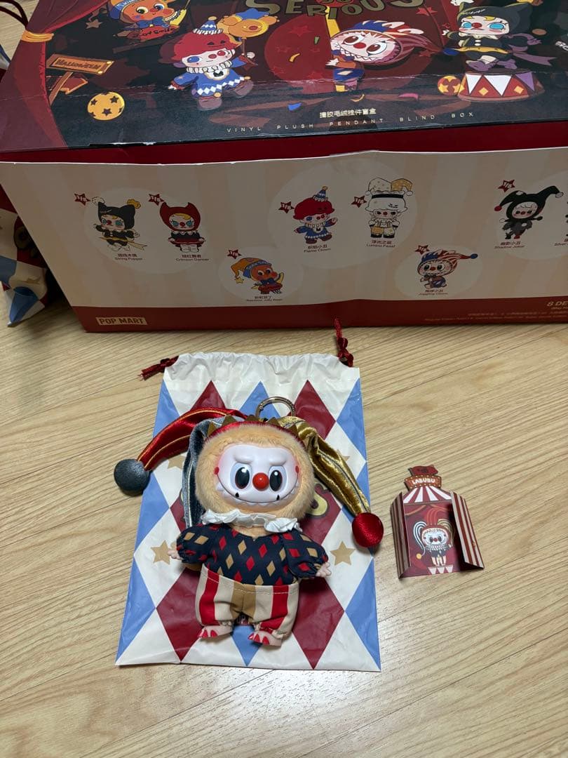 シルビア　POPMART why so seriousラブブ シークレッ