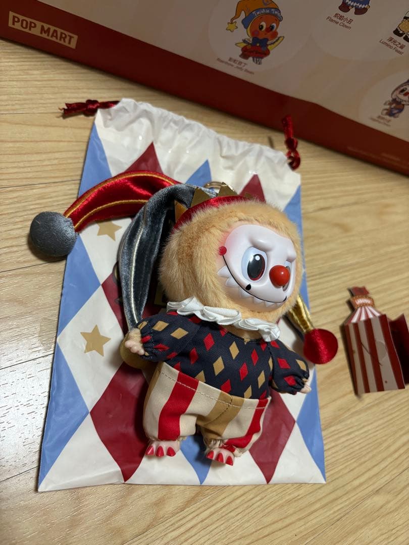 シルビア　POPMART why so seriousラブブ シークレッ